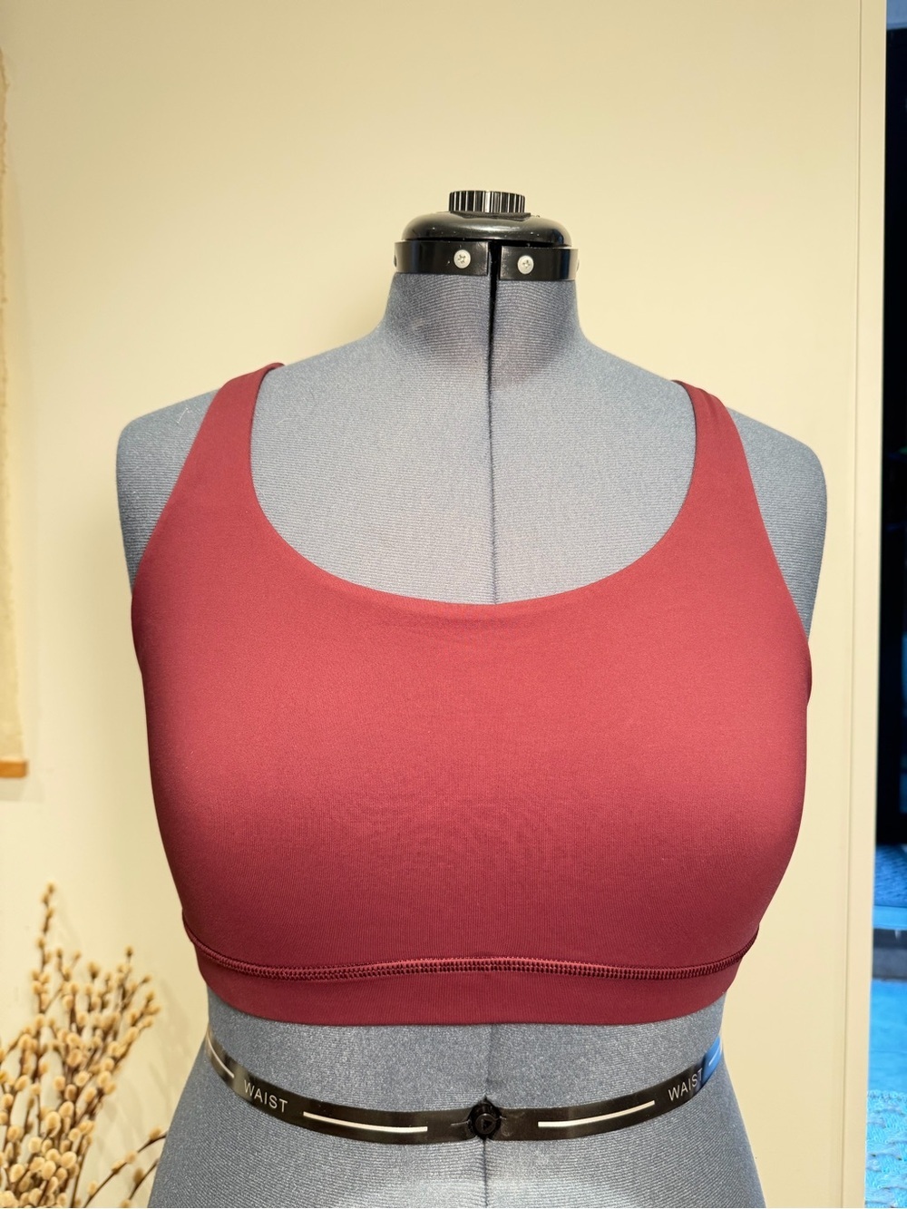 lululemon Energy Bra Strappy Criss-Cross Back Size 12 Aubergine Burgundy